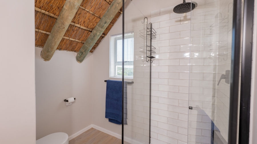 4 Bedroom Property for Sale in Struisbaai Western Cape